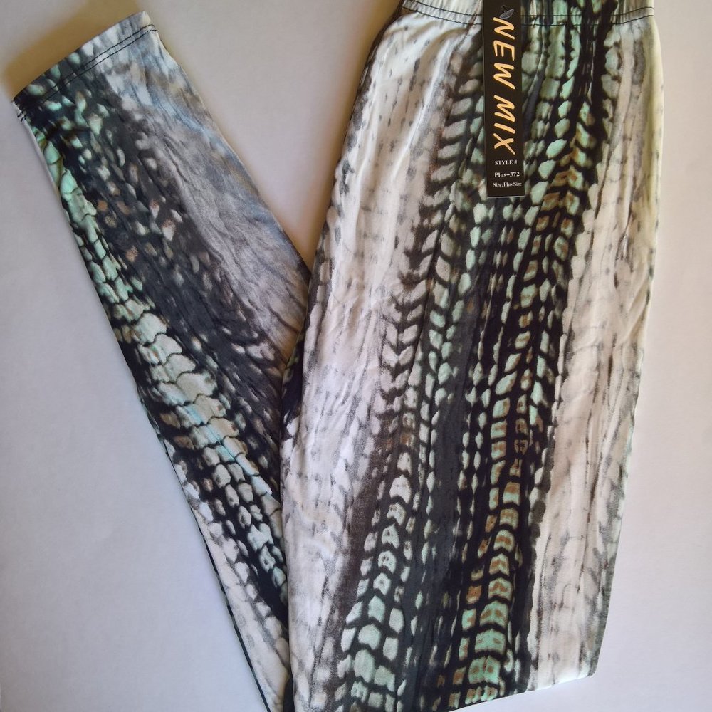 Snakeskin Tie Dye White Teal Leggings (Plus 10-18)